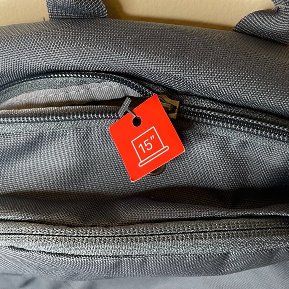 New Under Armour Hustle Lite Backpack - Picture 15 of 16